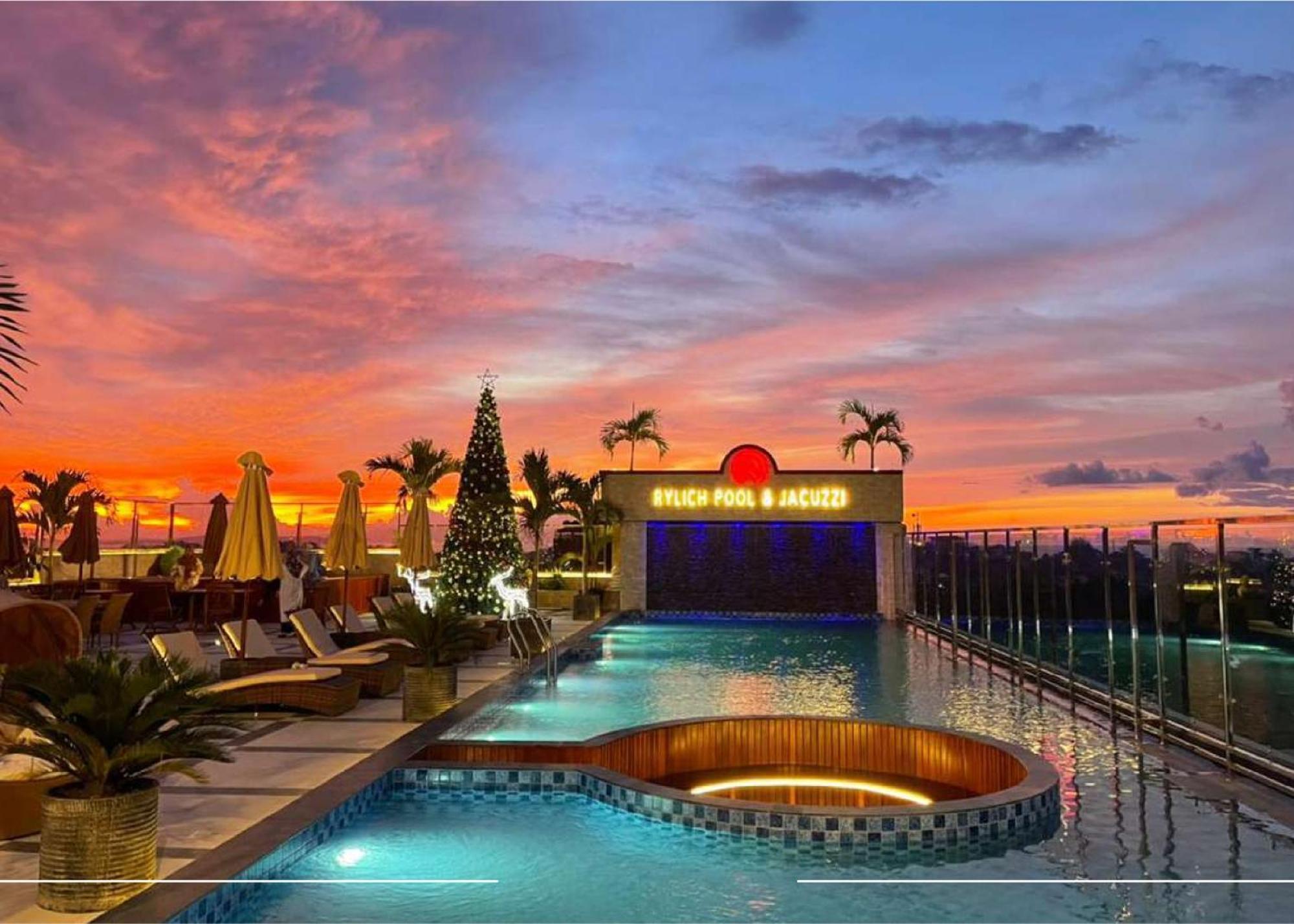 Rylich Panorama Hotel Sorong Esterno foto